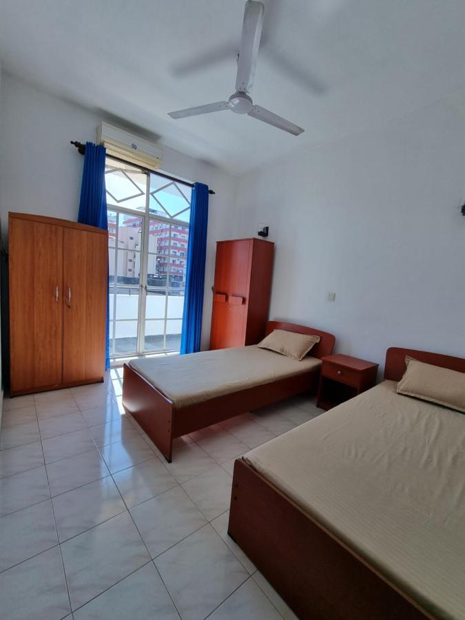 In Apartemen *
